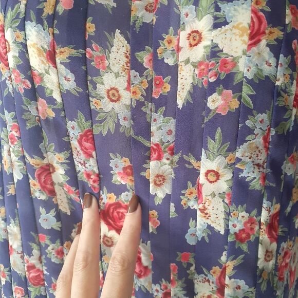 Vintage Autumnal Floral Chiffon Maxi Dress - Picture 6 of 16